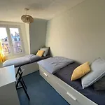 Grand Palais - 5 Bedroom House - 8 Beds