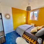 Grand Palais - 5 Bedroom House - 8 Beds